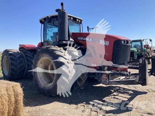 Versatile 550 Traktorid