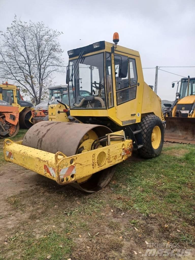 Bomag BW 177 D-3 Ühe trumliga rullid