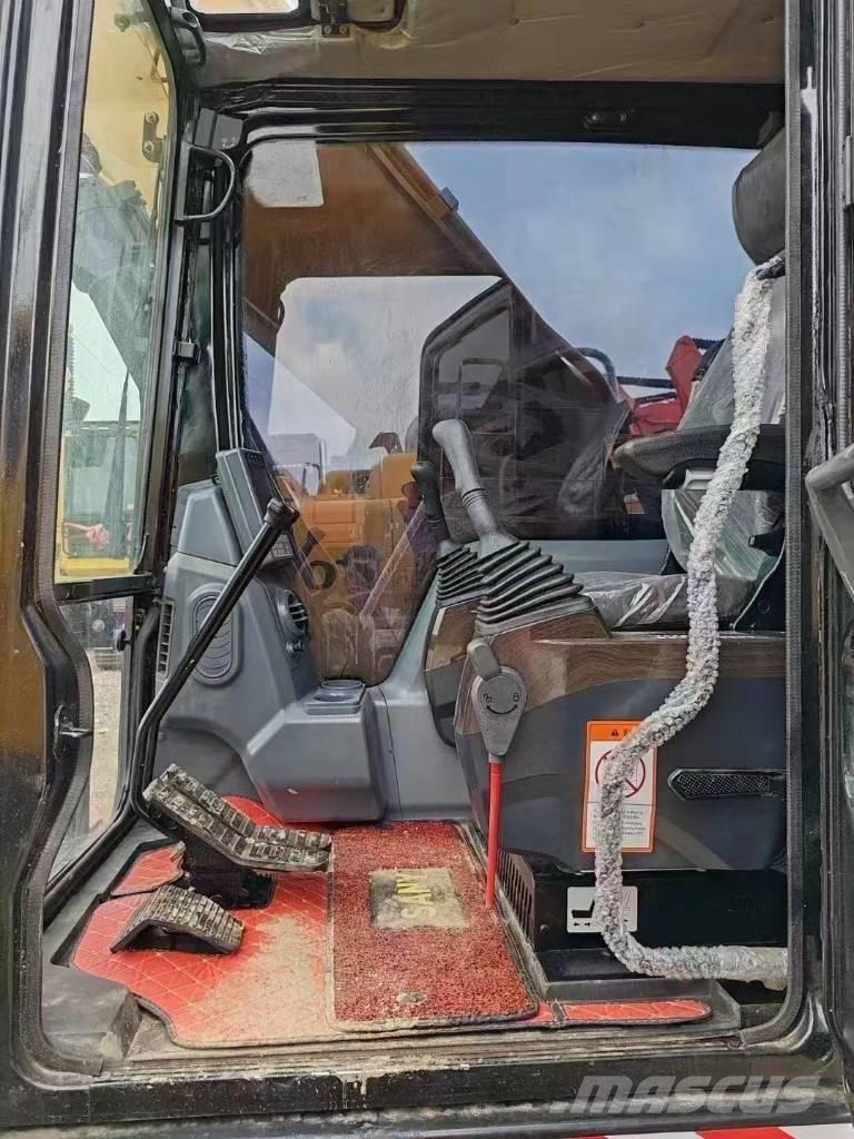 Sany SY215C Roomikekskavaatorid