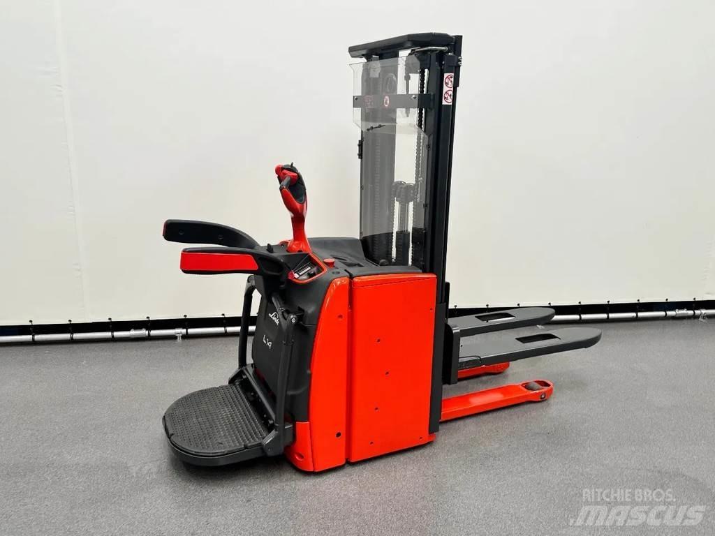 Linde L 14 AP Järelkäidavad virnastajad