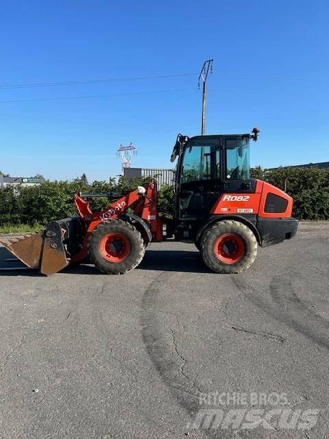 Kubota R 082 Rataslaadurid