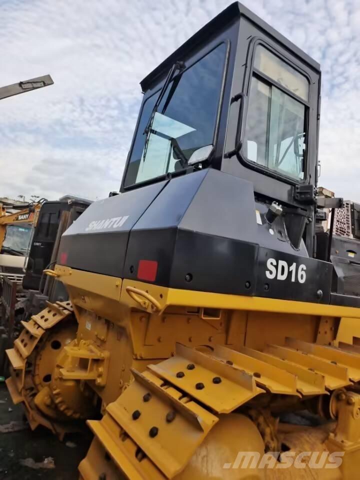 Shantui SD 16 Buldooserid