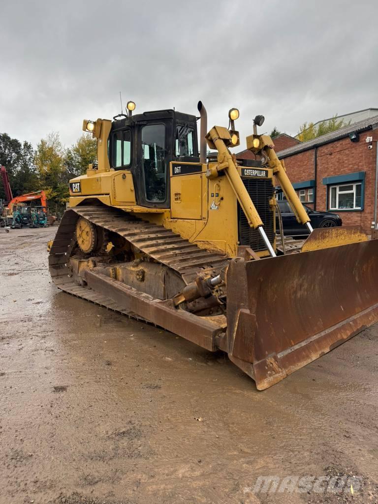CAT D 6 T LGP Buldooserid