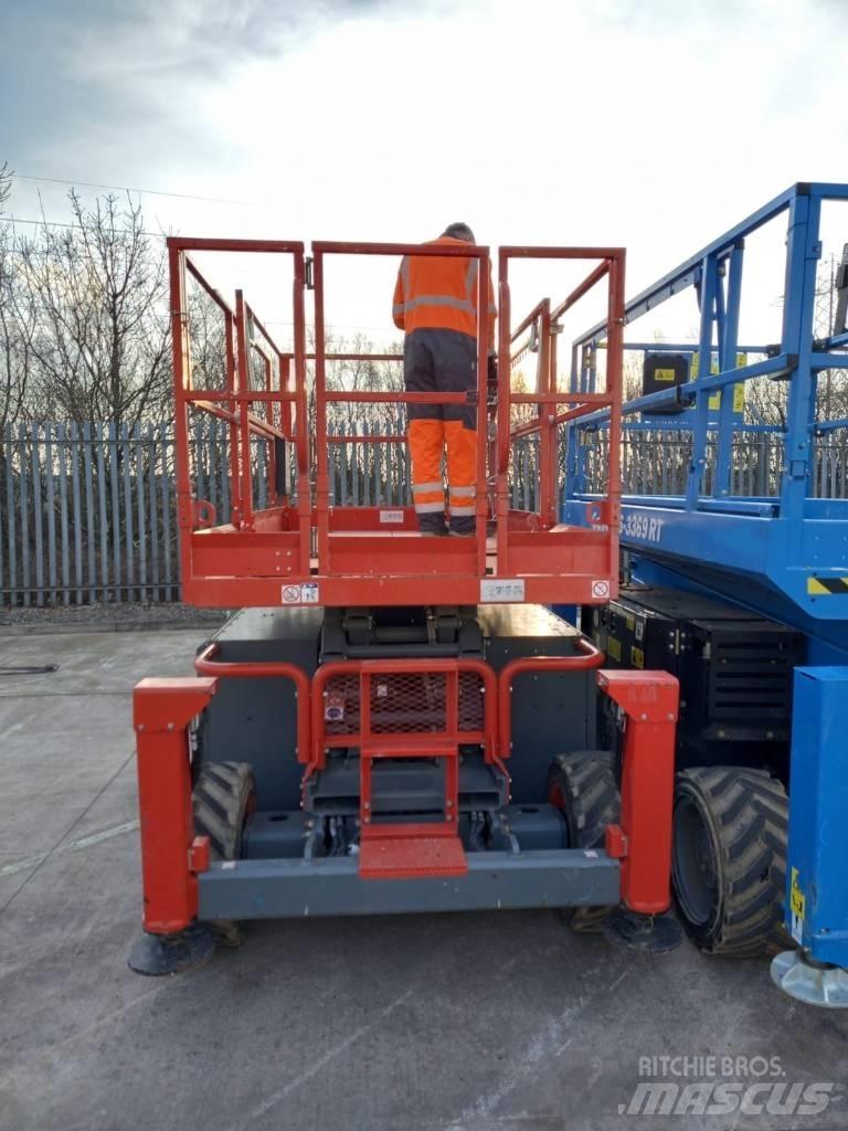 SkyJack SJ 6832 RT Käärtõstukid
