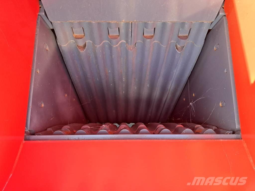 Finlay J 960 Iseliikuvad purustid