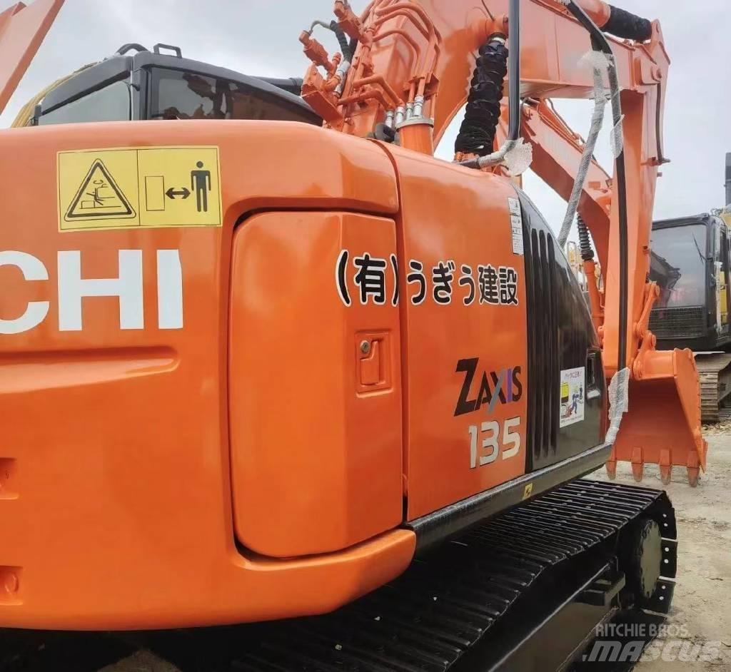 Hitachi 135US-6 Roomikekskavaatorid