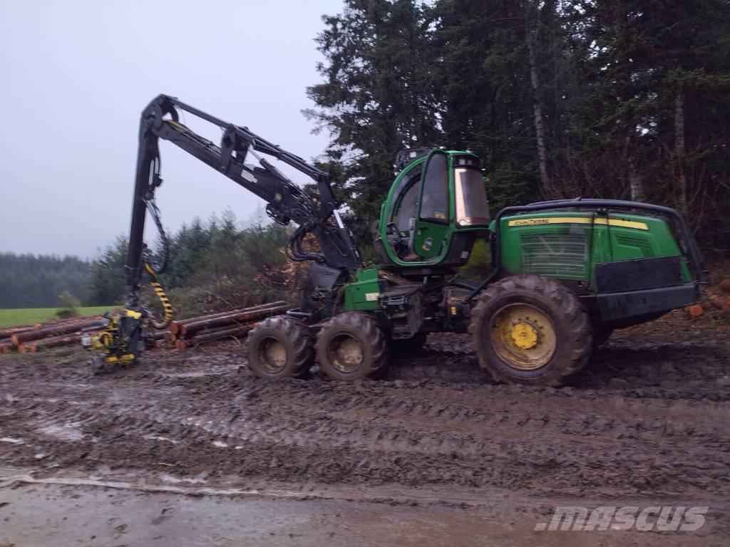 John Deere 1170 E Harvesterid
