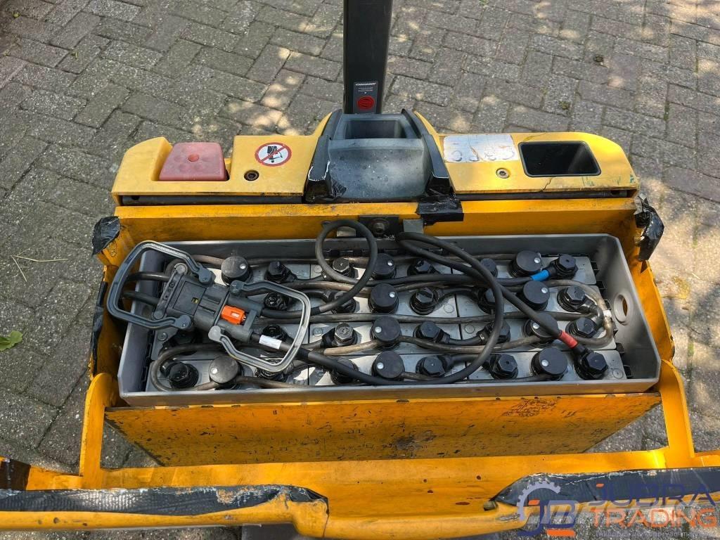 Jungheinrich EJE 118 Järelkäidavad virnastajad