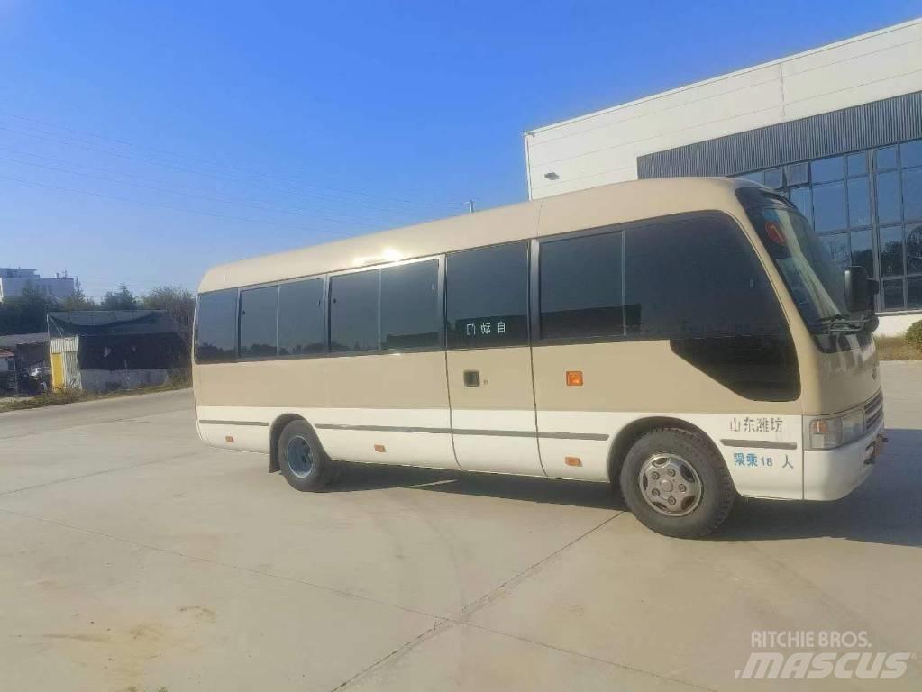 Toyota Coaster Bus Väikebussid