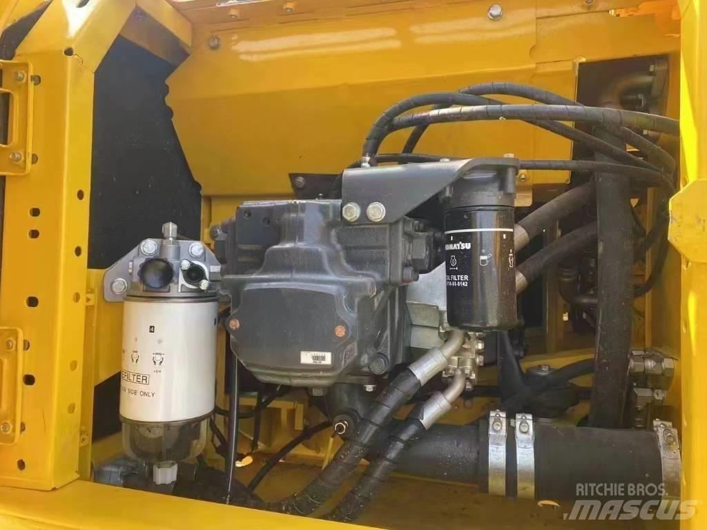 Komatsu PC 200-8 Väikeekskavaatorid 7t-12t