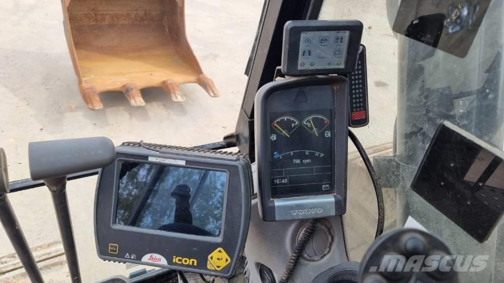 Volvo EC 300 D L Roomikekskavaatorid