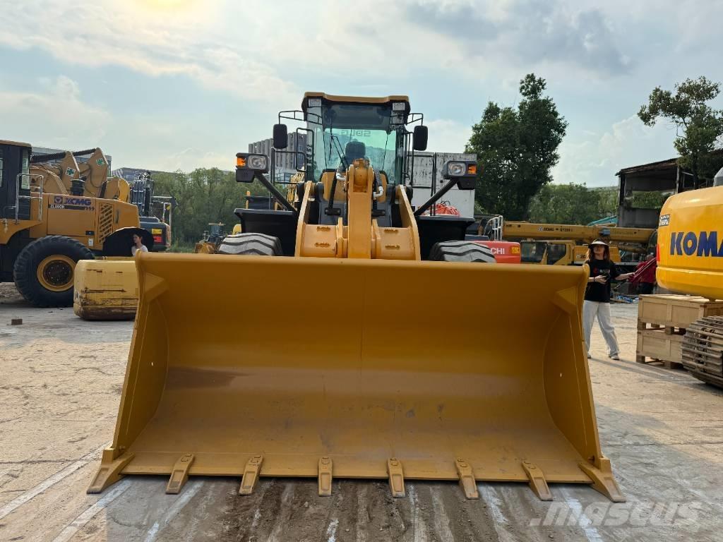 SDLG 958F Rataslaadurid