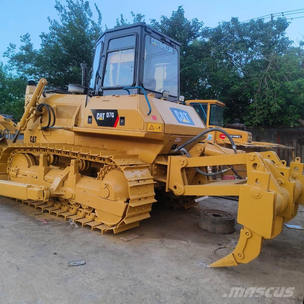 CAT D 7 G Buldooserid
