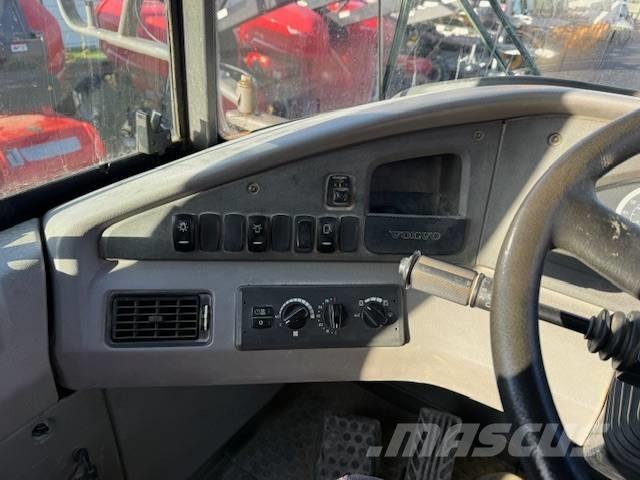 Volvo A 30 F Liigendraamiga pinnaseveokid