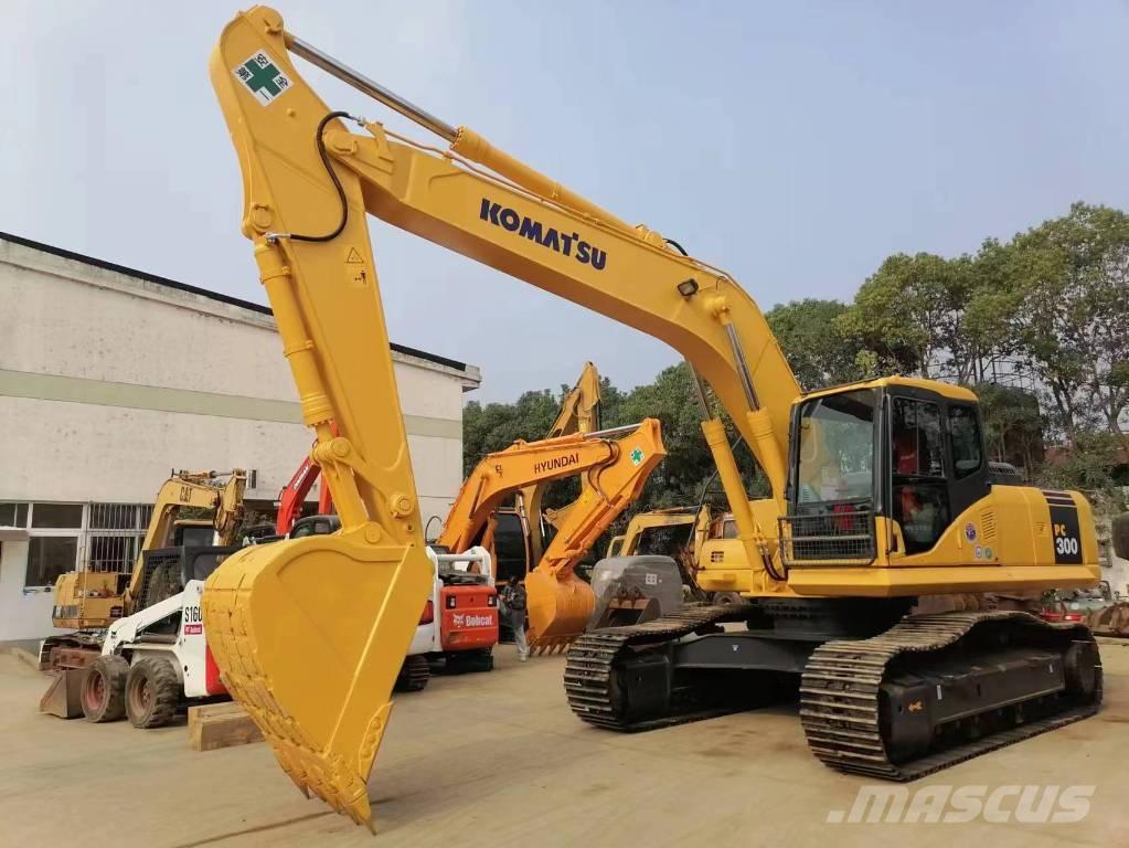 Komatsu PC 300 Roomikekskavaatorid