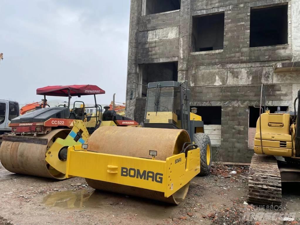 Bomag BW 217 Ühe trumliga rullid