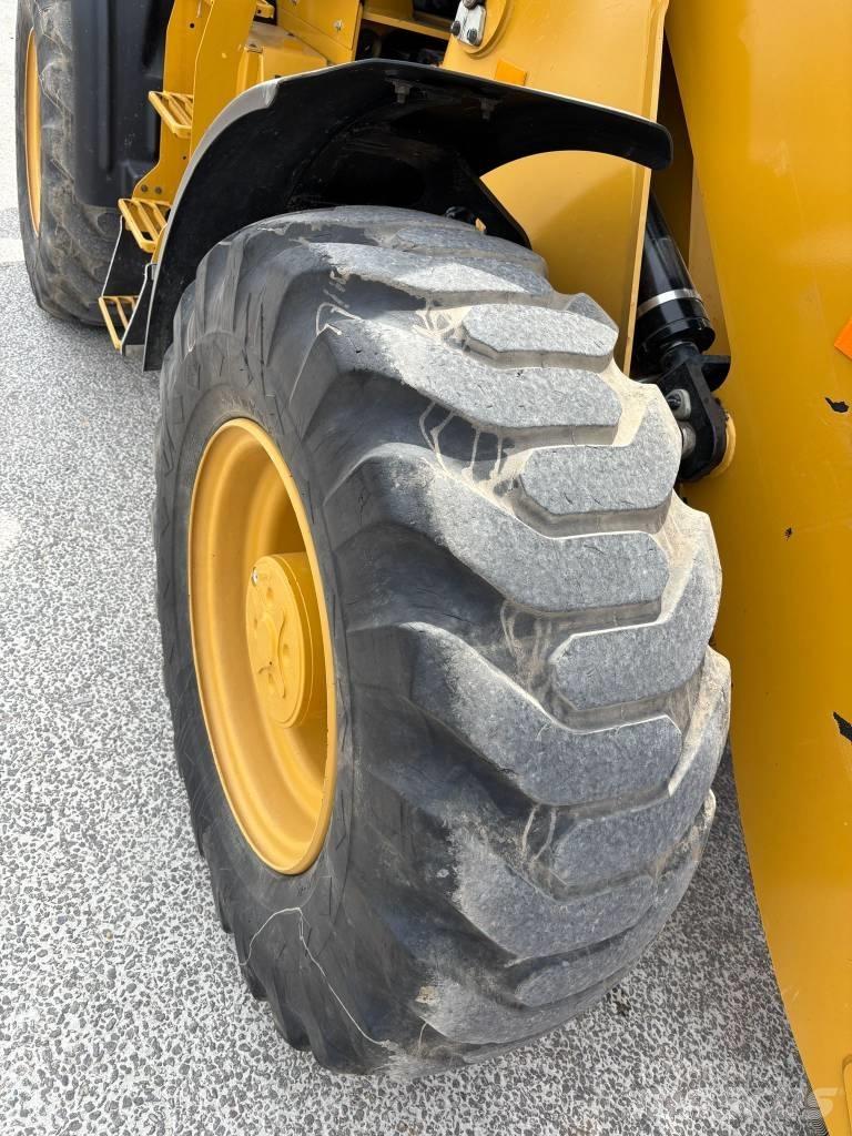 CAT 918 M Rataslaadurid