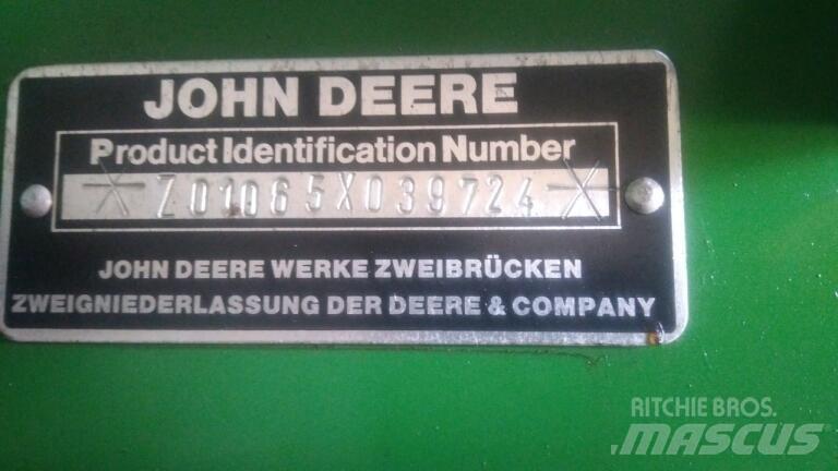 John Deere 1065 Teraviljakombainid