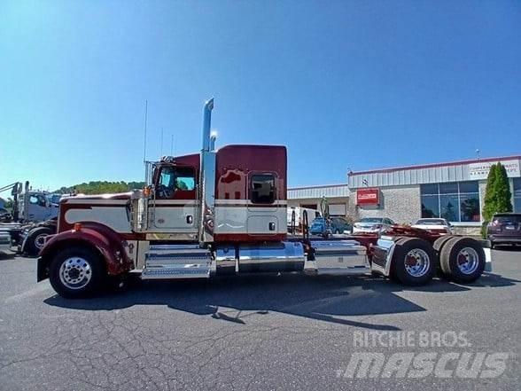 Kenworth W900L Sadulveokid