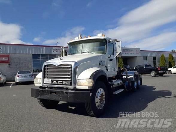 Mack GRANITE CTP713 Sadulveokid