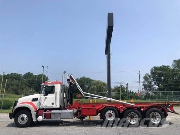Mack GRANITE GU713 Prügiautod