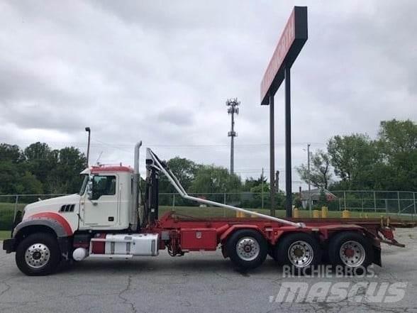 Mack GRANITE GU713 Prügiautod