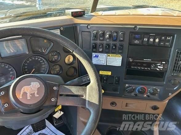 Mack GRANITE GU713 Kallurid