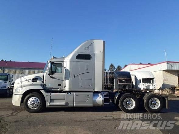 Mack PINNACLE CXU613 Sadulveokid
