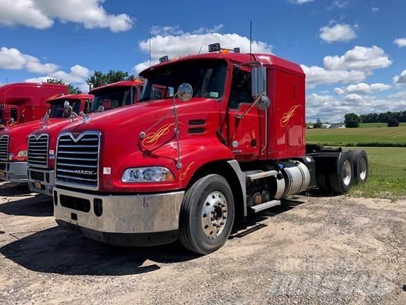 Mack PINNACLE CXU613 Sadulveokid