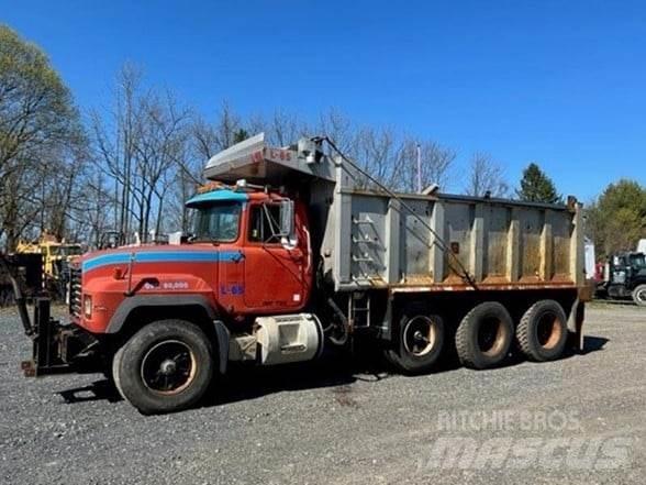 Mack RD688S Kallurid