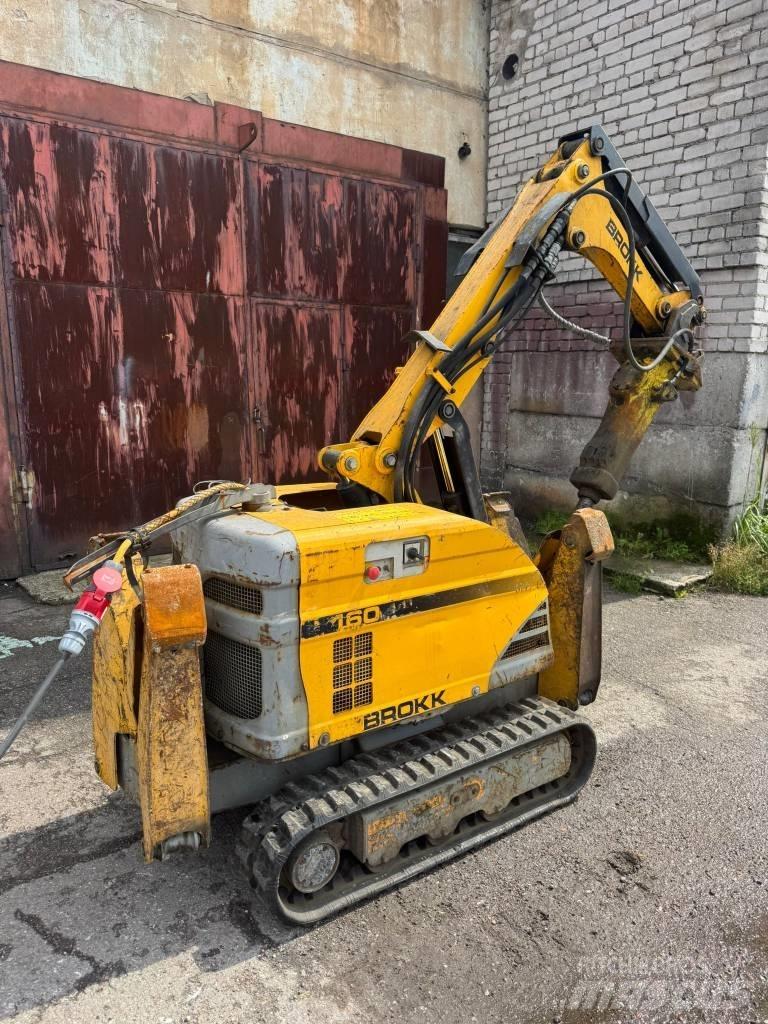 Brokk 160 Lammutusekskavaatorid