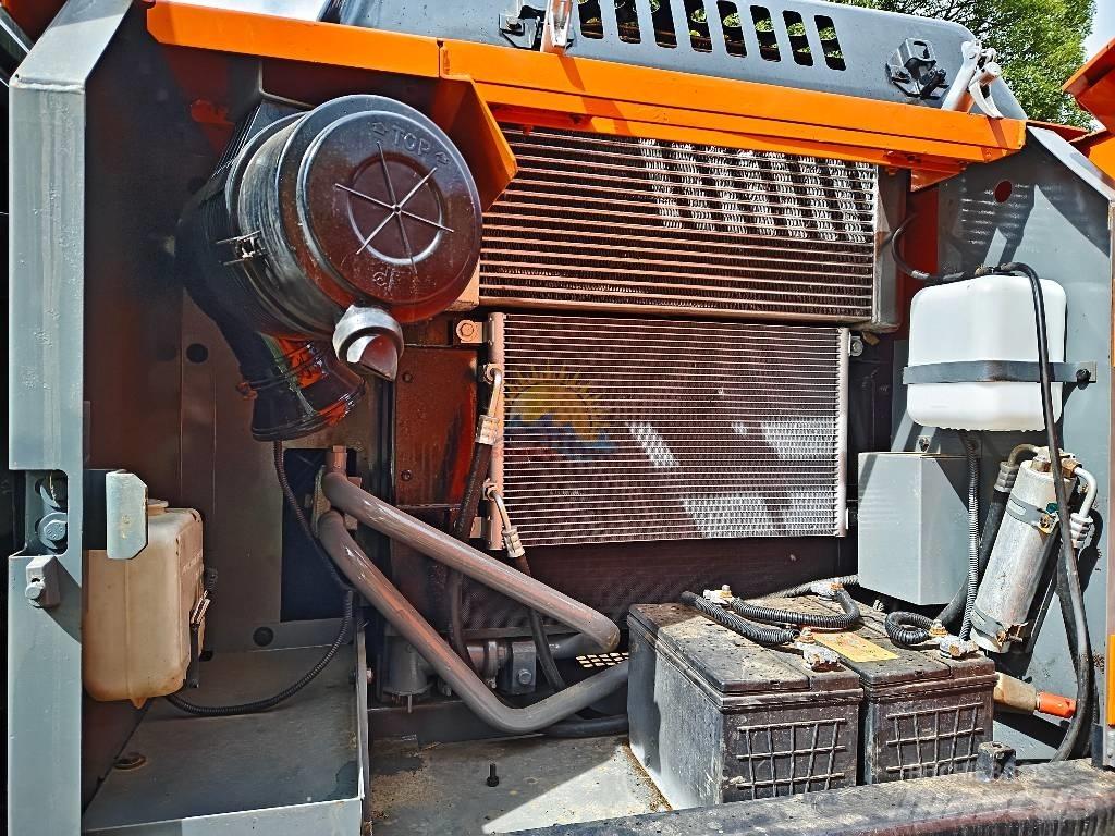Hitachi ZX 130 Roomikekskavaatorid