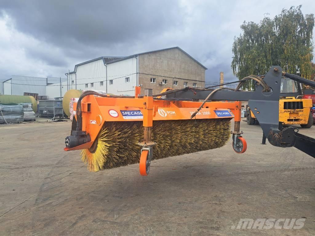 Pom Augustow T801/1 Tänavapuhastusmasinad