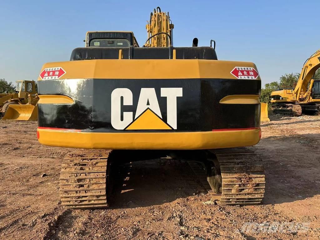 CAT 320 B Roomikekskavaatorid