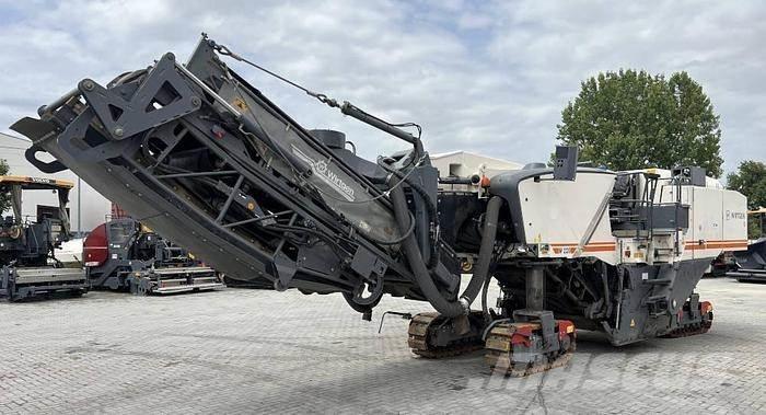 Wirtgen W 220 Asfaldi külmfreesimise masinad