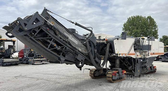 Wirtgen W 220 Asfaldi külmfreesimise masinad