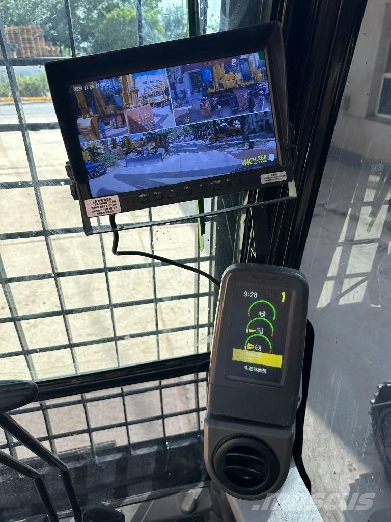 CAT CAT320D Roomikekskavaatorid