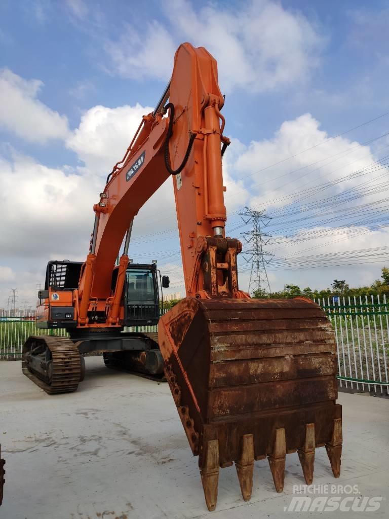 Doosan DX 500 LCA Roomikekskavaatorid