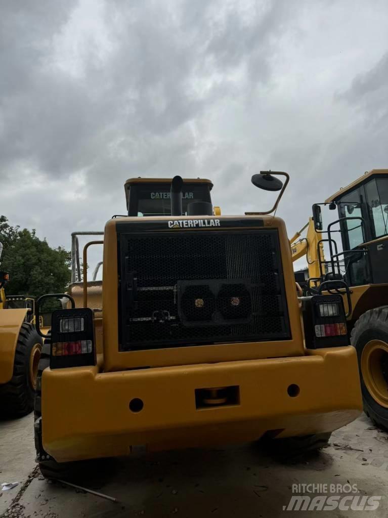 CAT 966 H Rataslaadurid