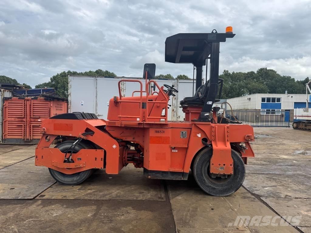 Sakai GW 750-2 Pneumorehvidega rullid