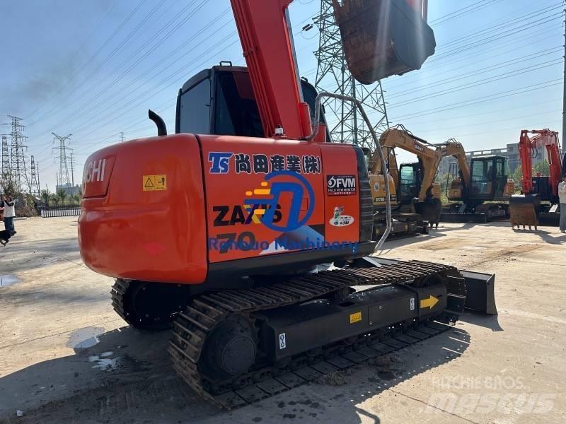 Hitachi ZX70 Roomikekskavaatorid