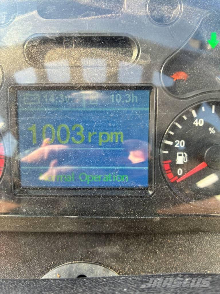 VM Loader 1040LXC Väikelaadurid