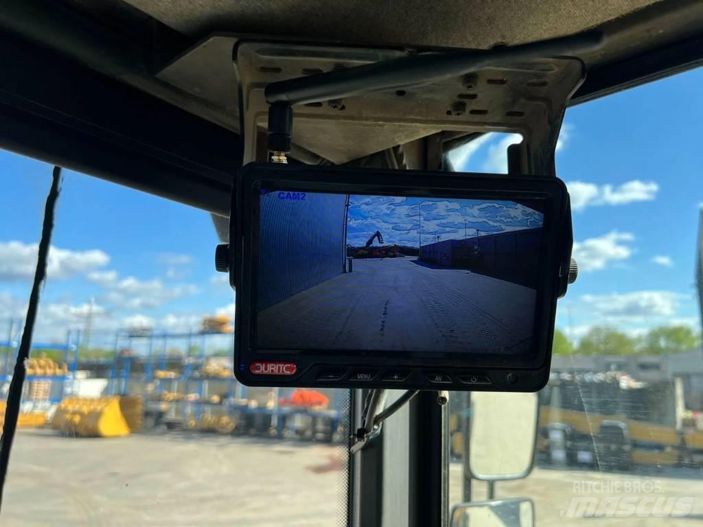 Volvo A30E Liigendraamiga pinnaseveokid