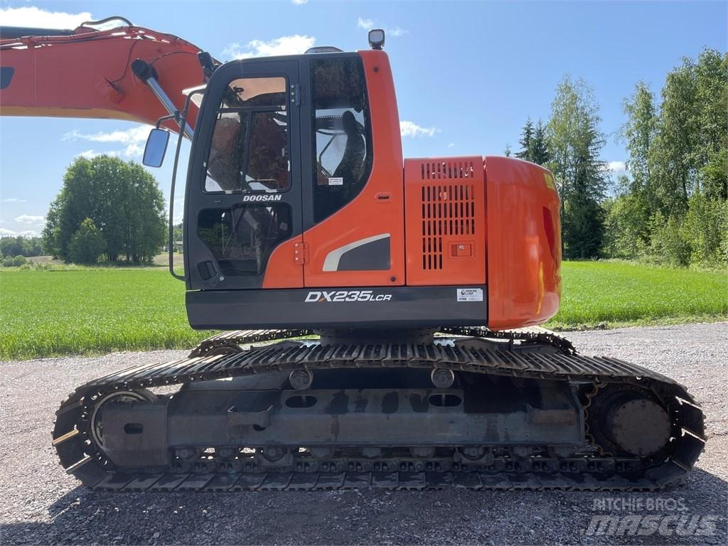 Doosan DX 235 LCR Roomikekskavaatorid