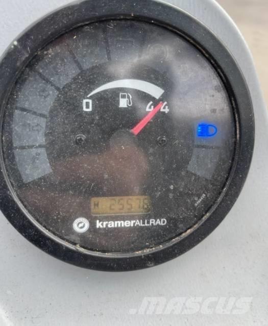 Kramer-allrad 750 Rataslaadurid