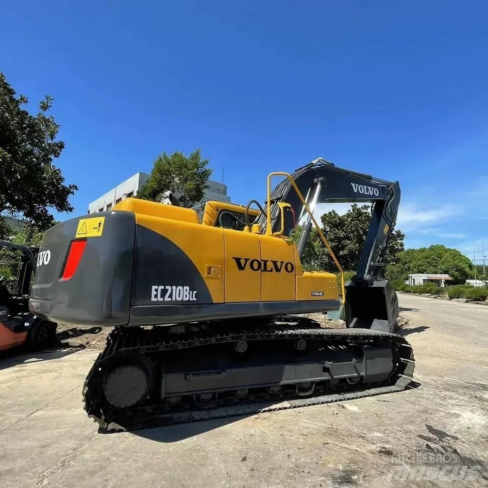 Volvo EC210B Roomikekskavaatorid