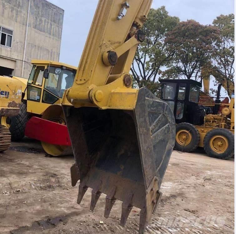 Komatsu pc220-8 Roomikekskavaatorid