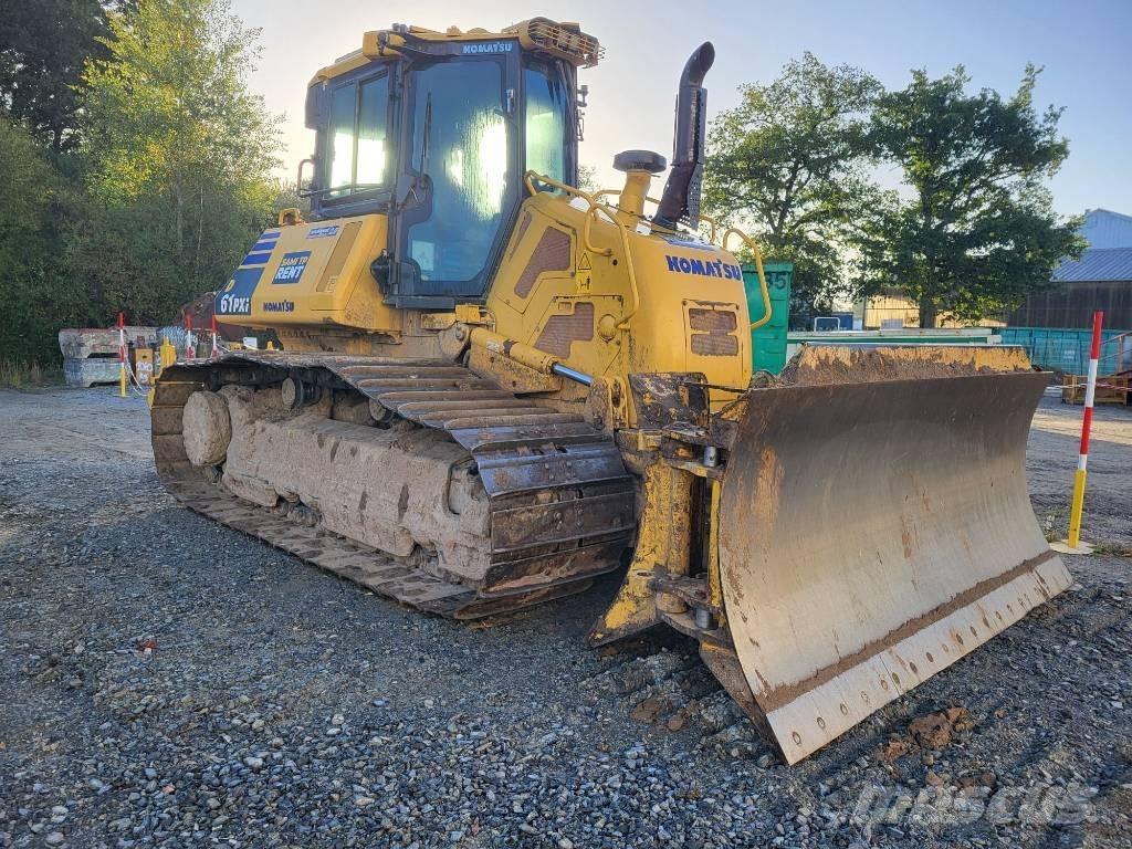 Komatsu D61PXi-24 Buldooserid