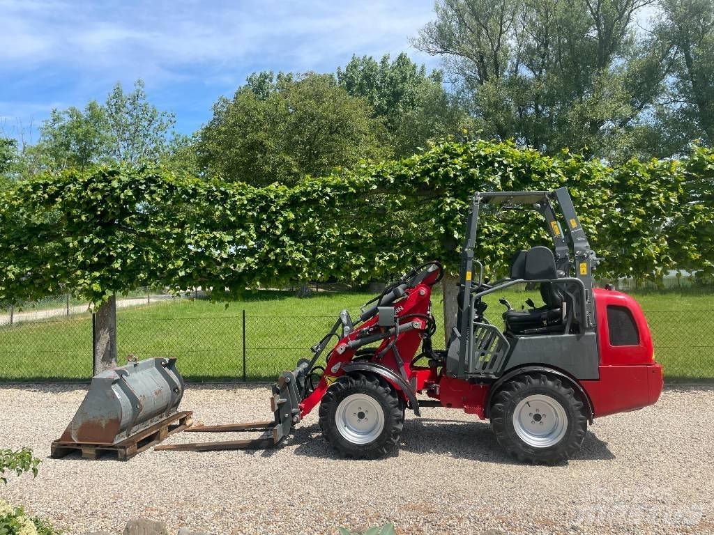 Weidemann 1260 Rataslaadurid