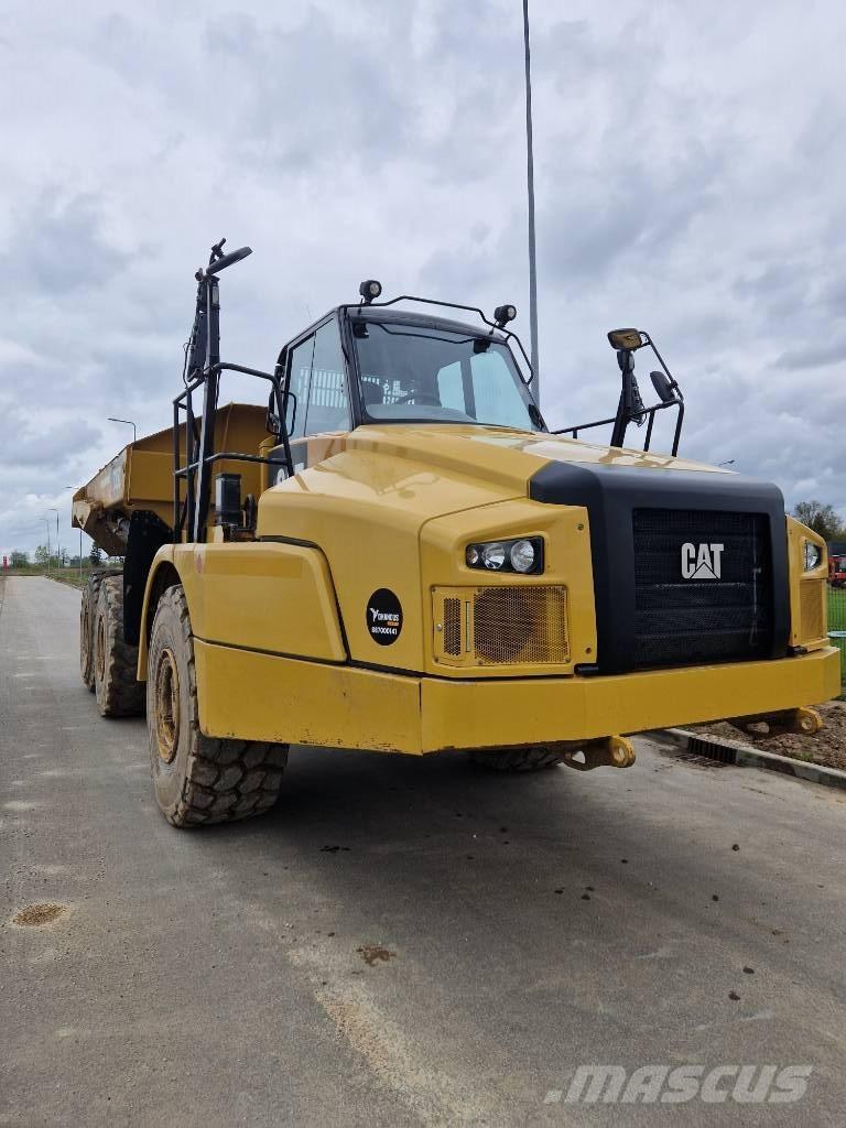 CAT 735C2 Liigendraamiga pinnaseveokid